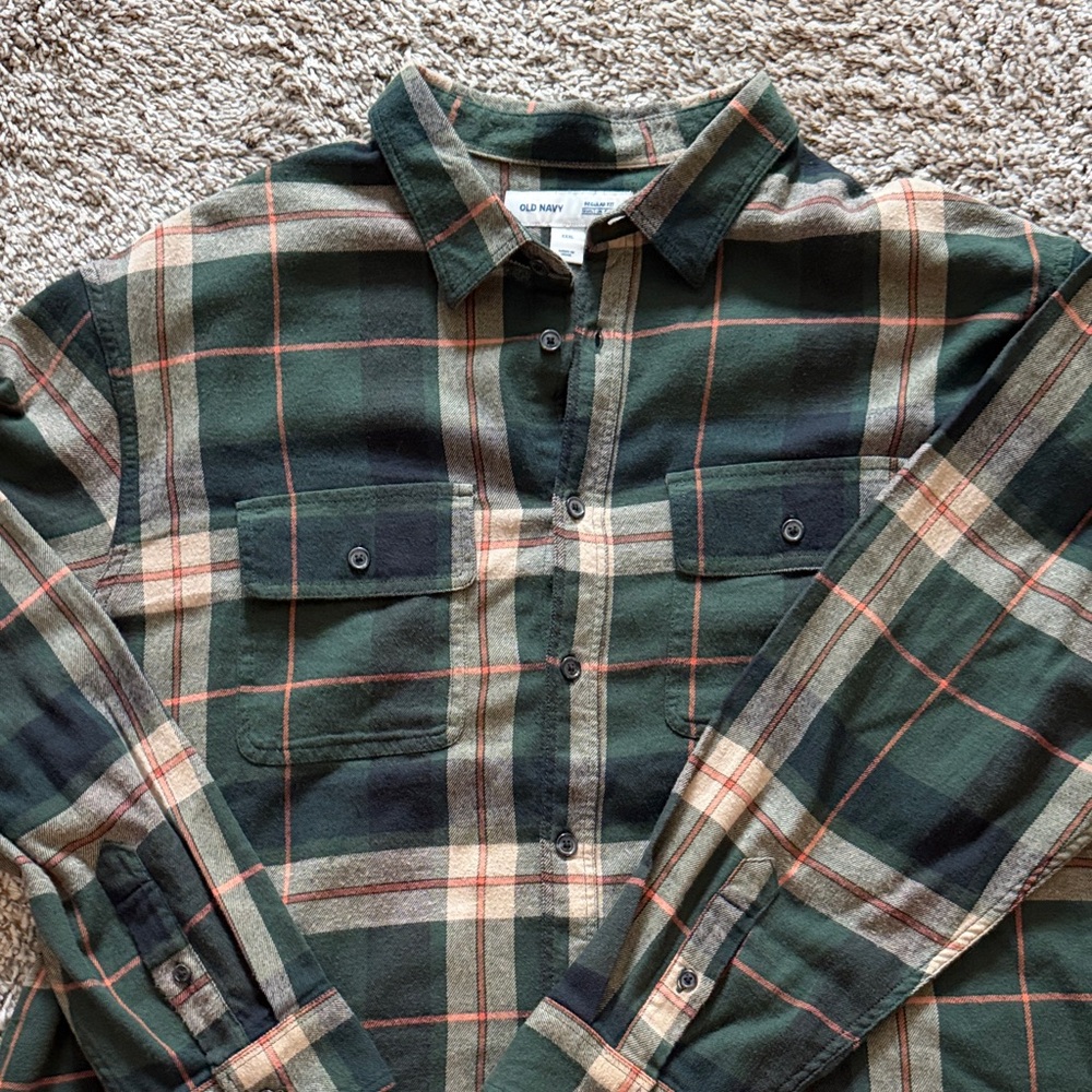 Old Navy Men's Plaid Button-Down Shirt in Green and Tan - Picture 3 of 3